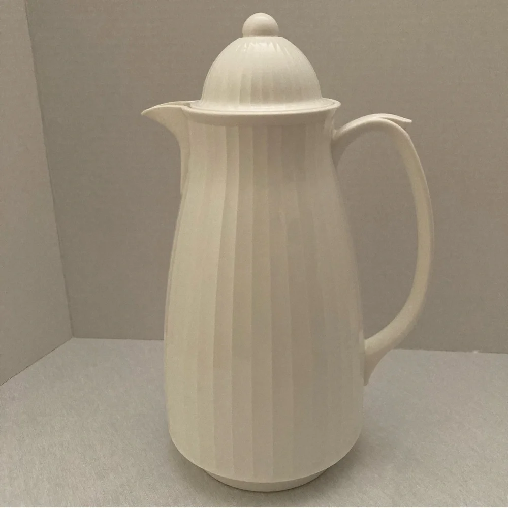 Vintage Corning Thermique White Ribbed Thermal Coffee Carafe w Lid